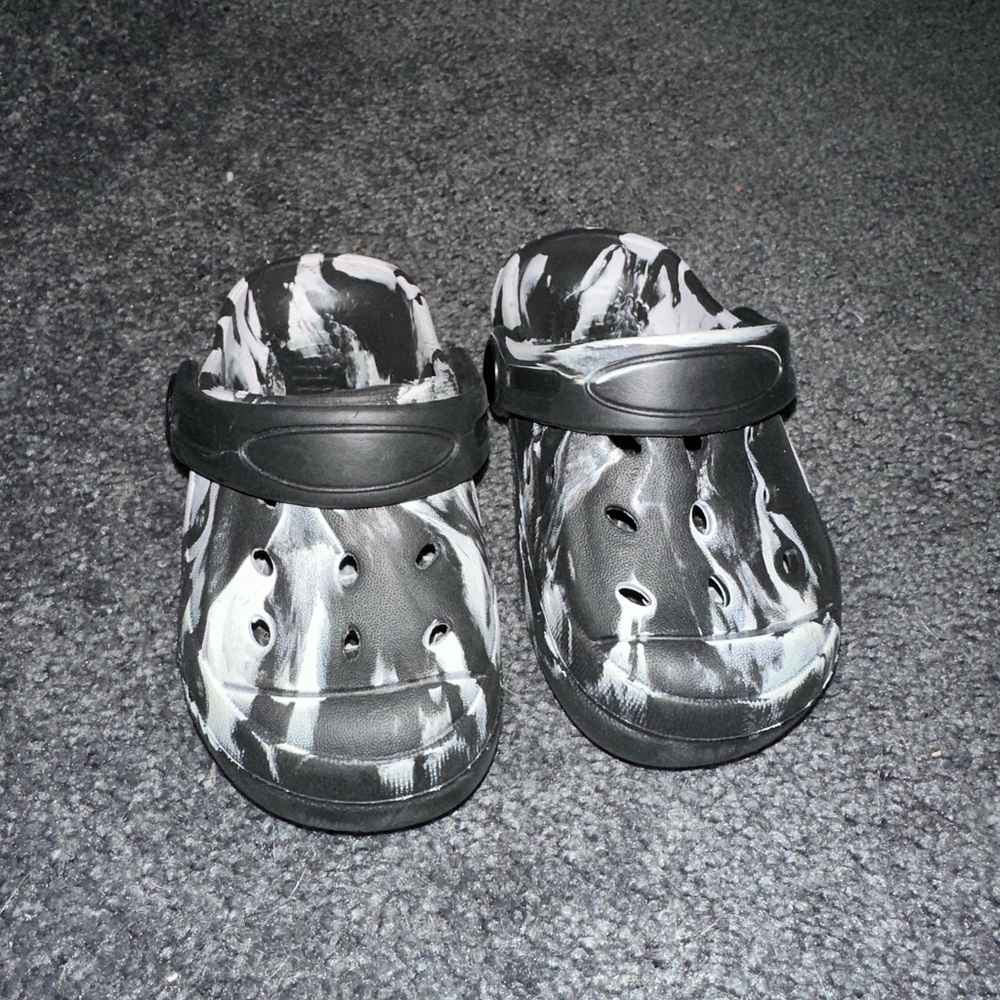 Kids Black and White Tie Dye Crocs - Size S